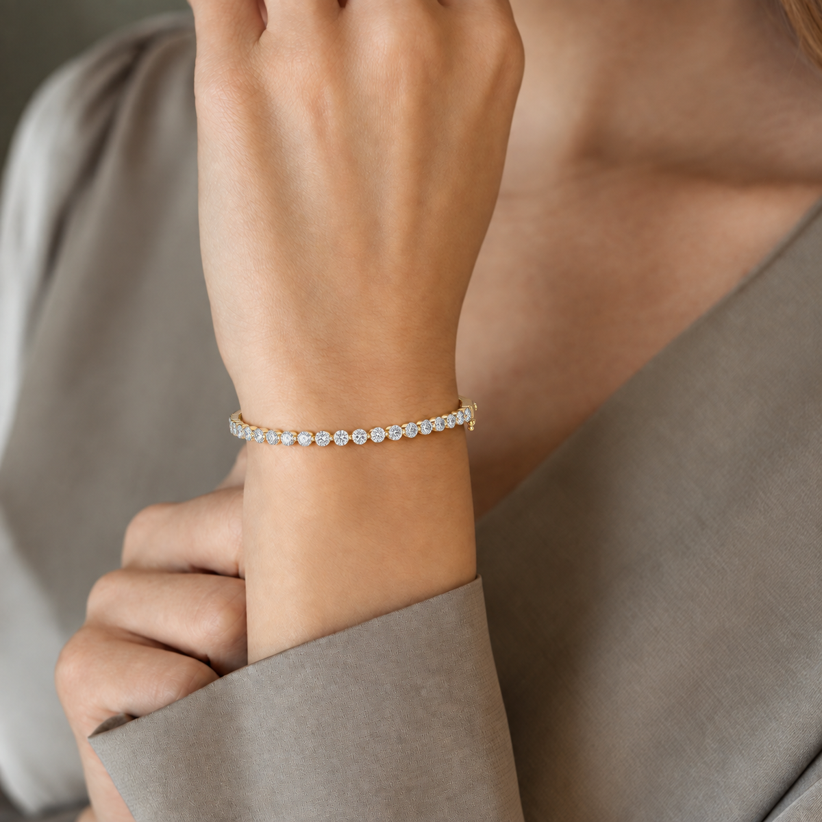 1.98ct TW Round Lab-Grown Diamond Hinged Bangle